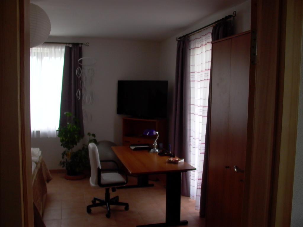 Gaestezimmer Ferienwohnung Villa Alexa, Mit Wallbox Woltersdorf  Exterior foto