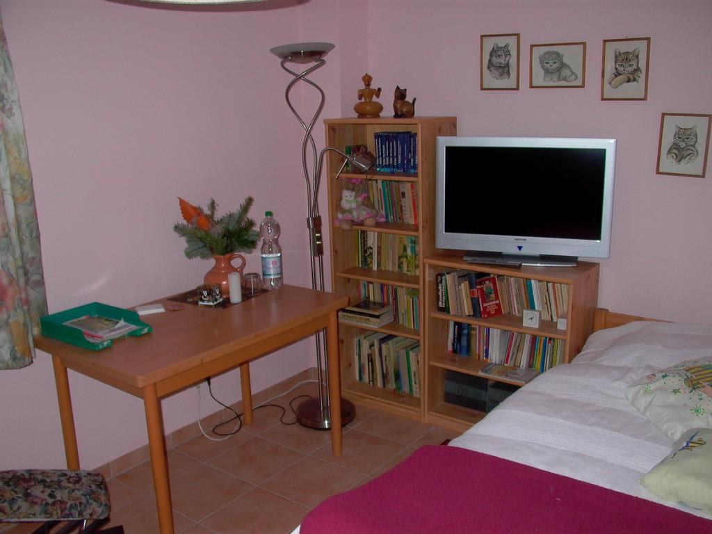 Gaestezimmer Ferienwohnung Villa Alexa, Mit Wallbox Woltersdorf  Cameră foto
