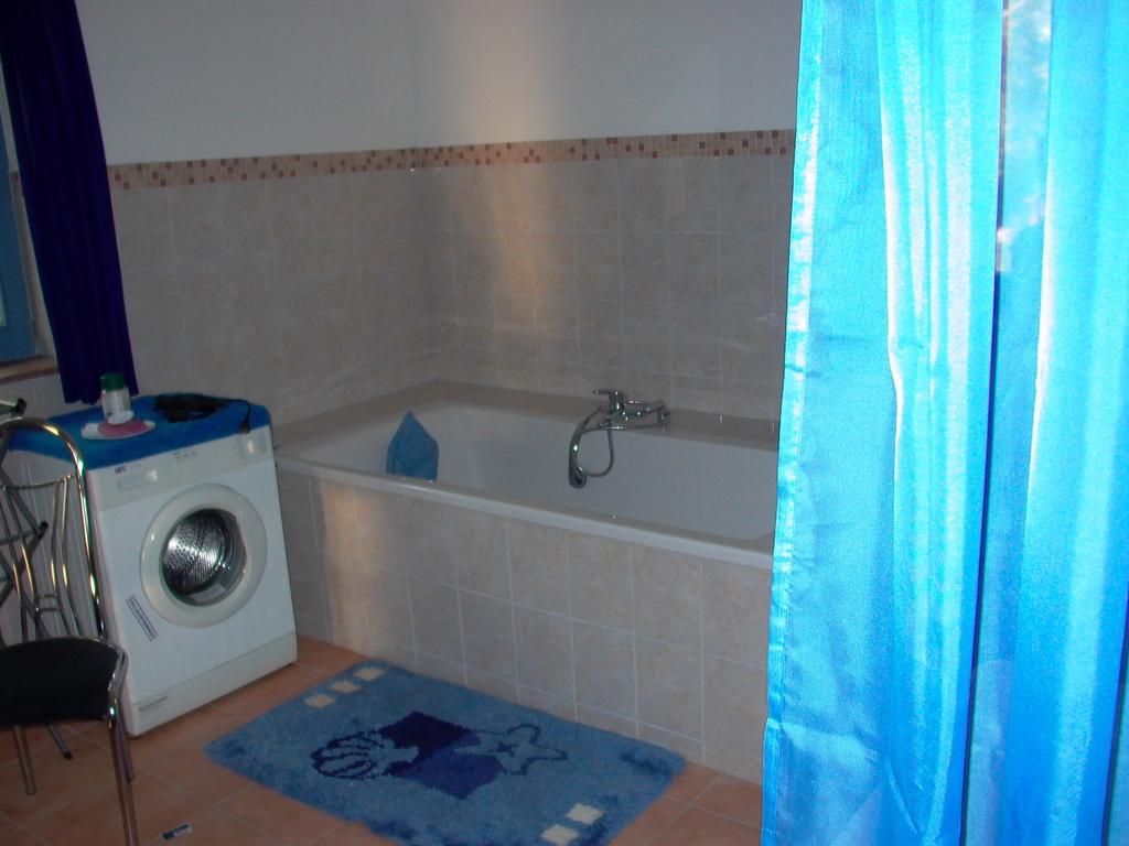 Gaestezimmer Ferienwohnung Villa Alexa, Mit Wallbox Woltersdorf  Exterior foto